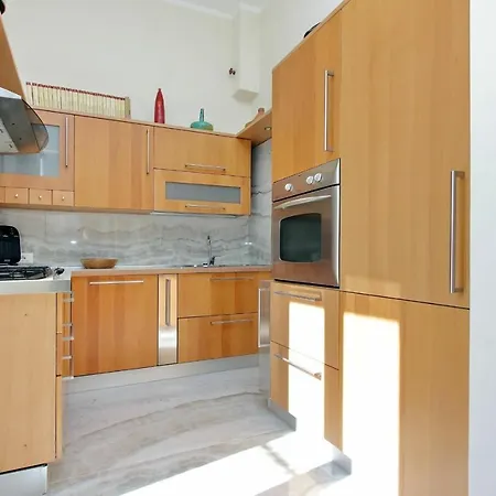 Bruno Buozzi, Beautiful 2br With Terrace By Halldis 아파트 로마